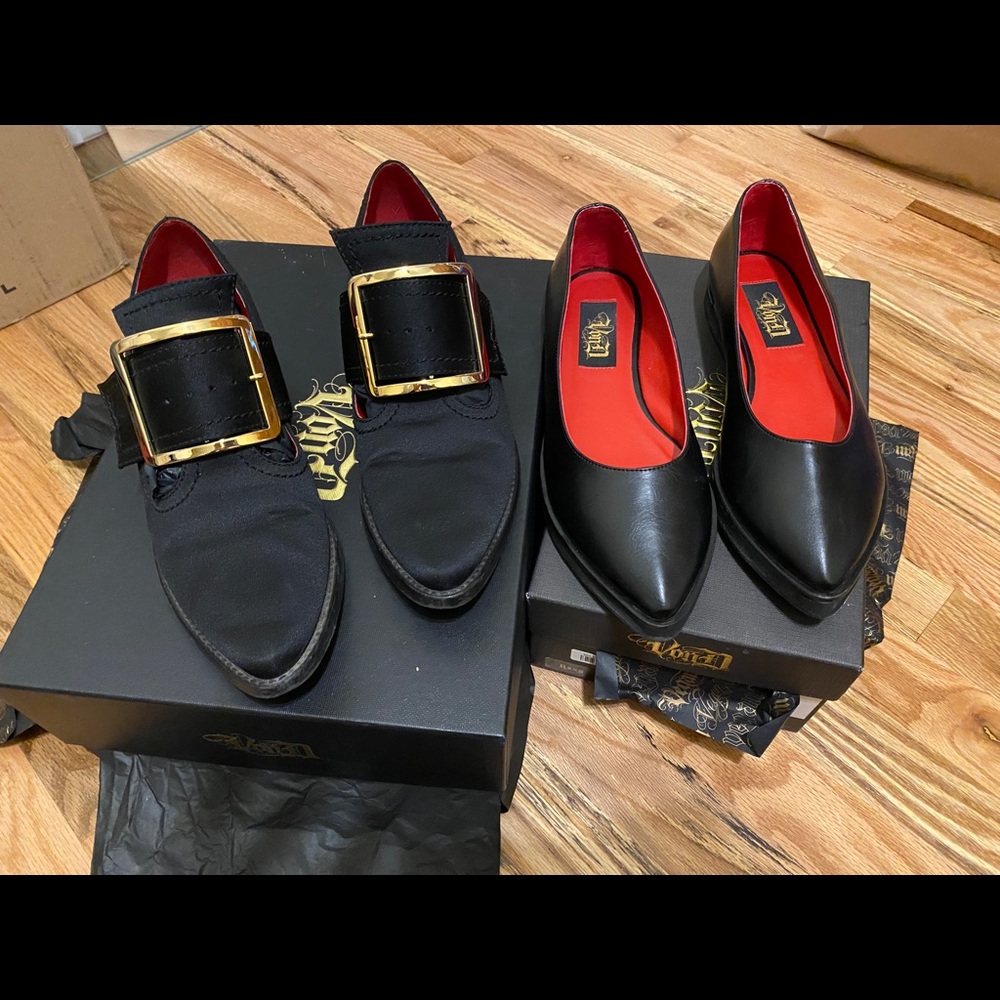 Kat Von D Coven I (black/gold) and Roxy Flat
